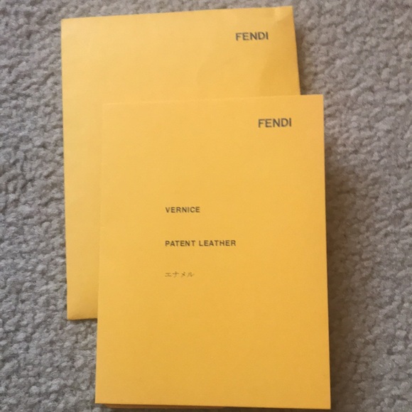 FENDI PETIT 2 Jours TOTE IN VERY GOOD CONDITION. - Picture 4 of 13